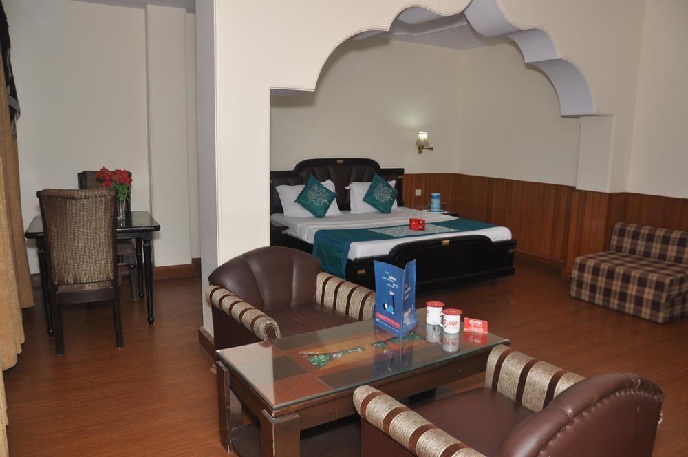 Hotel Aachman Regency Šimla Exteriér fotografie